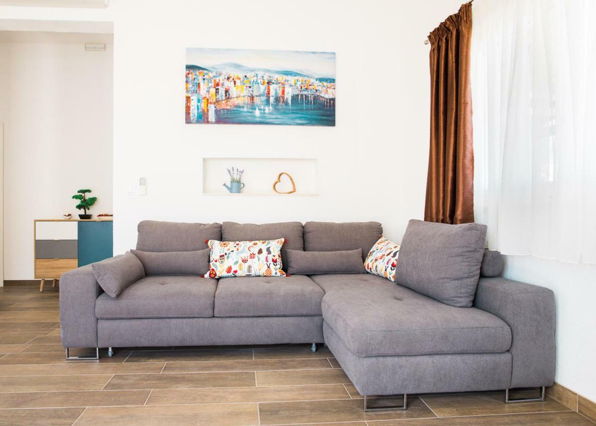 Apartments Cambio Kaštela 外观 照片
