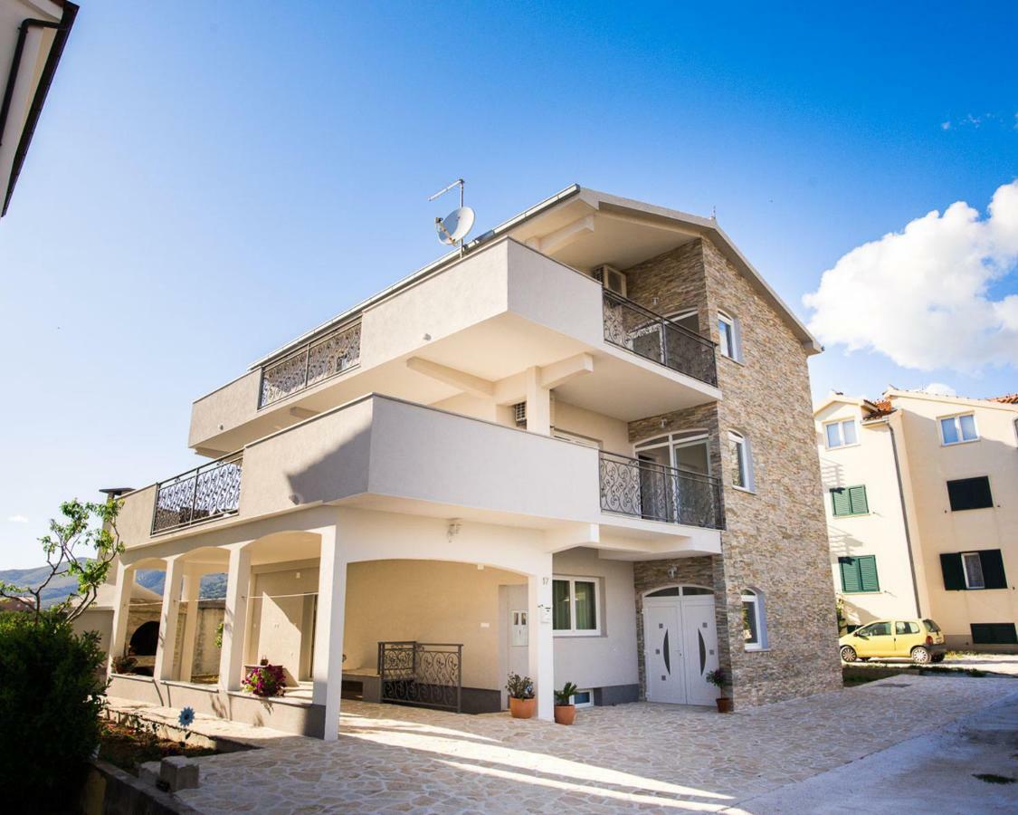 Apartments Cambio Kaštela 外观 照片