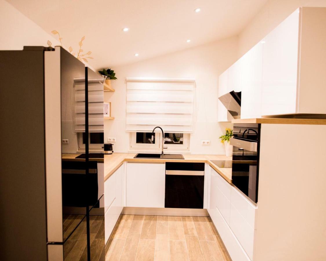 Apartments Cambio Kaštela 外观 照片